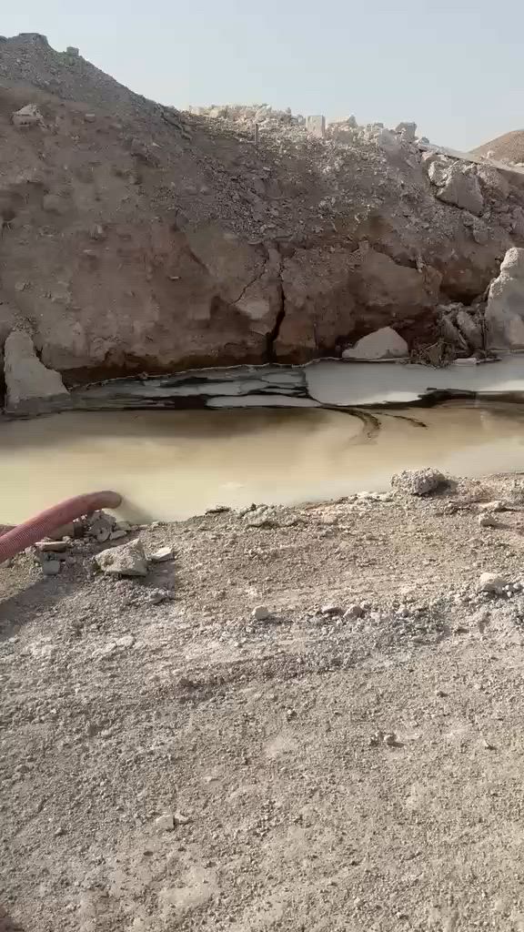 سلام عليكم لبيع سياره البي كروتي موديل 92 مكينه 6كير 125 تناكي نضيف ماطول ايطالي سحبه حلو مكان السياره بغداد رقم الهاتف *********** سعر 120
