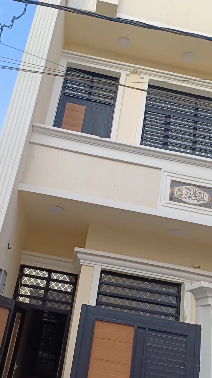 دار للبيع مساحته ١٠٠م وجهيه ٥ونزاله٢٠@@ زعفرانيه بيت بنيه زراعي طابو قرار ٢٥ فرع ٢٣ الاستفار اتصال على رقم ***********@@
