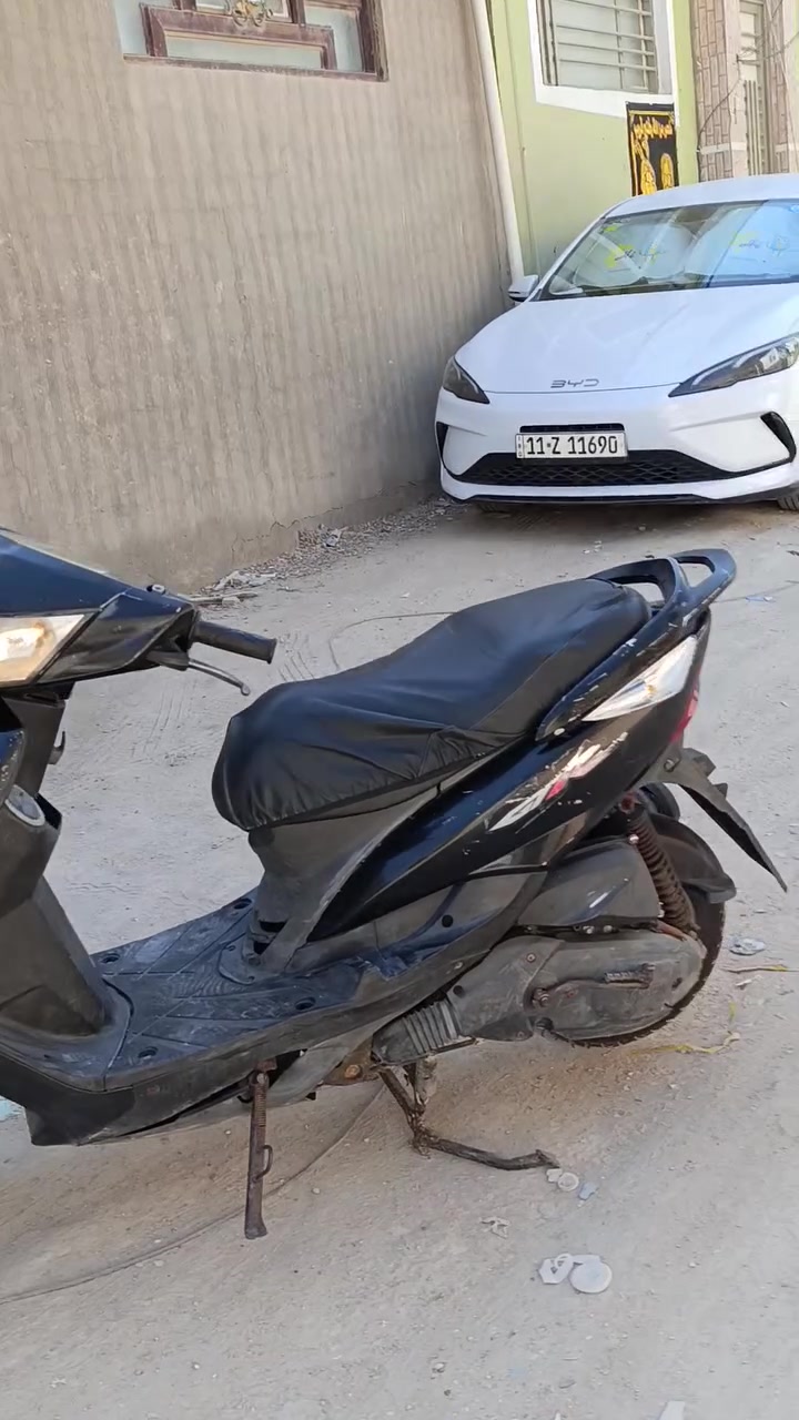 ماكس ثعلب للبيع الدراجه مال حاويه ماصارلي شكم شهر من طلعتها من الوكيل على وضعيه الشركه شرط سبانه ماواصله للمكينه +ضايفلها كلج وقايش رياضي +كابريتر وجوينها جدد +بلك جديد +كفرات ختم واحد حتى الاشاير والسوادات وحتى فلتر الشوته مختم و كهربائياتها كلها شغاله مكانها نجف شارع المطار  السعر 700 وبيها مجال ***********
