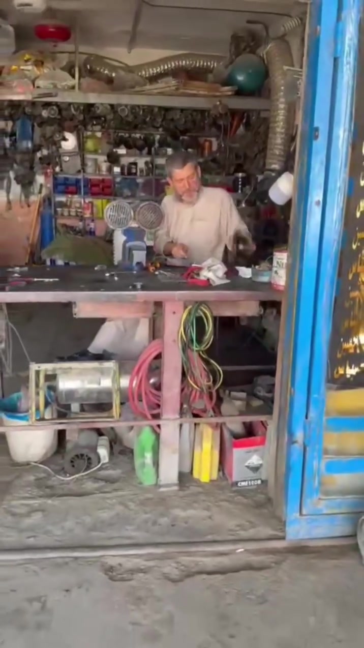 سلام عليكم هورنات جنح للبيع اصليات بس اقراصهن مبدلات 550 بيهن مجال قليل. ***********
