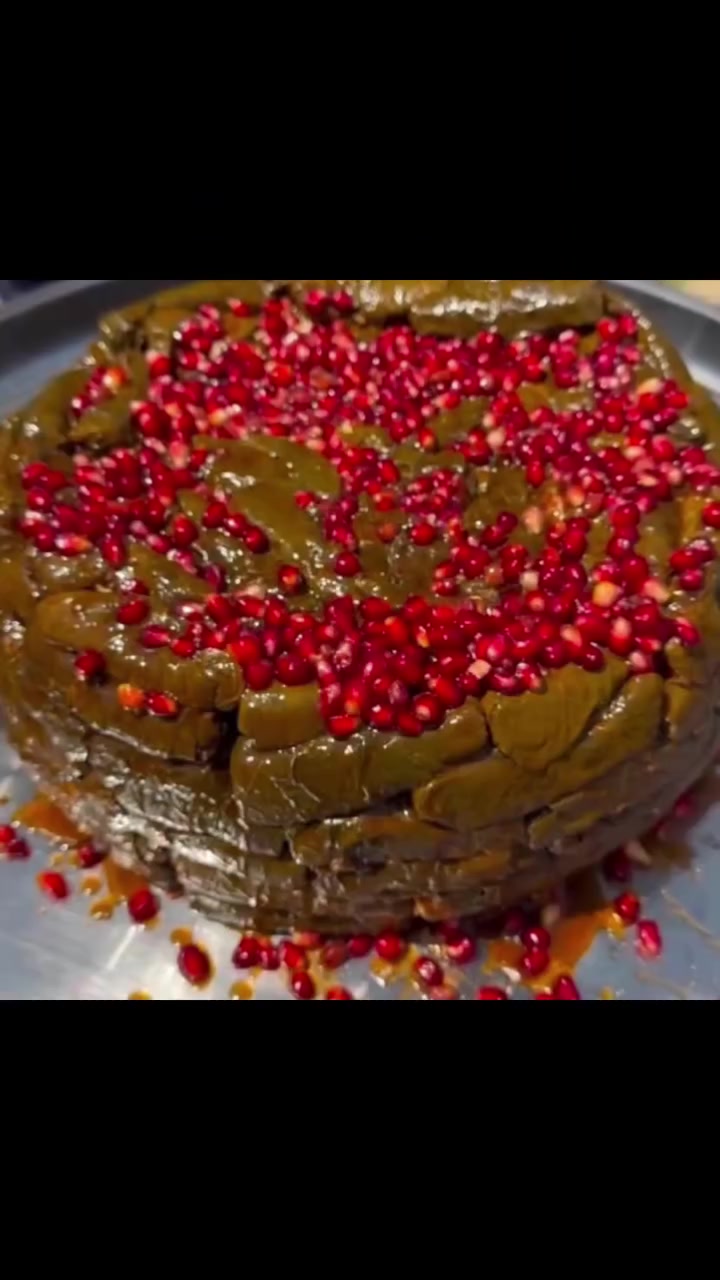 🌿  حساب جديد اعتبروها صدقه علئ روح والديكم وصعدو الحساب بطلبات الصداقه والمتابعه. أشهى الأكلات البيتية  بطعم ما ينوصف 🍰
إذا تحبون الأكل البيتي النظيف والمذاق الأصيل، هذا المكان راح يعجبكم. ❤️

🍽️ متوفر:

- دولمة جدر صغير ٨٠٠٠  ٤ نفرات وسط ٨٠٠٠ يكفي ٨ نفرات  كبير ٢٠٠٠٠ يكفي ١٢ نفر
- ورق عنب  نفس اسعار الدولمه
- مقلوبة ب١٠ الاف مع دجاج 
- برياني ب١٠ الاف مع دجاج
- كبة رز كل ٣٠ كبه ب١٥٠٠٠
- كبة جريش كل ٣٠ كبه ١٦٠٠٠٠دينار 
شفتايات ٥ قطع ب١٠٠٠ فقط
🍰 

للطلب والاستفسار تواصل خاص، او اتصلو بينا علئ الرقم *********** وبالعافية عليكم مقدمًا. 🌸

يوجد توصيل ايمن ٣٠٠٠ وايسر ٤٠٠٠📍العنوان موصل  @الجميع
