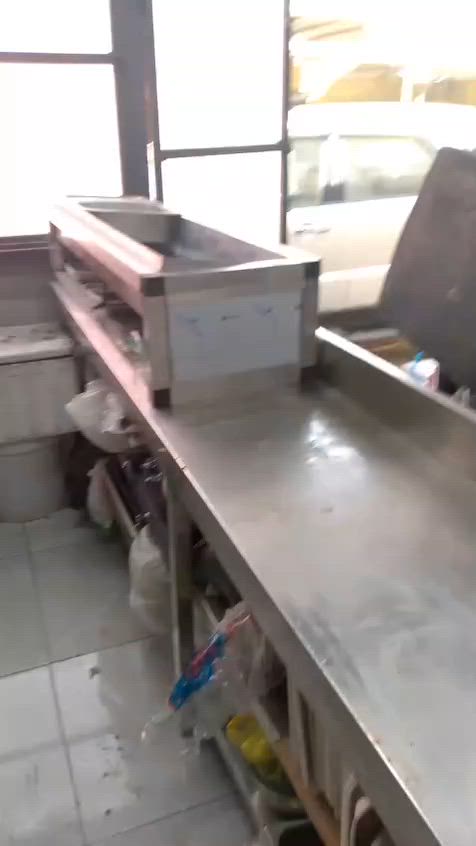 السلام عليكم مطعم ريوكات وغده بصناعه البياع للبيع  كامل من كلشي بسعر مناسب جداا الاتصال ***********
