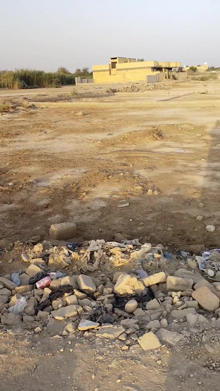 سلام عليكم
قطعة ركن   200م. للبيع 
حي الكوفه مقابل بانزين خانه 
مجاور المدرسة متوفر ماي وكهرباء خطين..

***********
