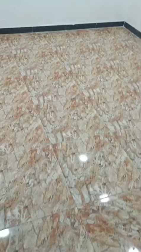 بيت 36 متر للبيع ثلاث غرف نوم وهول داخل قيصرية بالاخطل والبيت حاليآ فارغ وبيت بناء حديث للتواصل
***********
