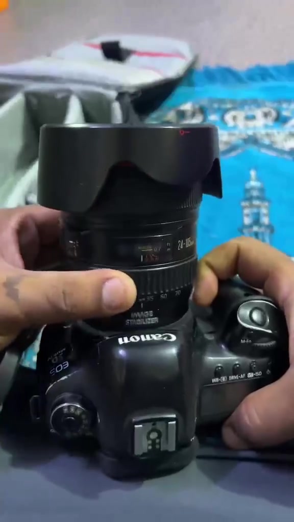 السلام عليكم 👋
 للبيع   🔴 ( بدي كانون  5D mark 4 ) نضيفه جداً 
ملحقات كامله/ 

🔴  عدسه 24_105 mm 
🔴  عدسه ثانيه رياضي  70_200  فتحه 2_8  الاصدار الثاني ستابلايزر
🔴  بطاريات عدد 5 
🔴  رام 16 GB 
🔴  توصيلة نقل الصور للتلفون
🔴  فلاش خارجي
🔴  شاحنه 
🔴  جنطه + حزام 
للاستفسار التواصل ع الخاص او الاتصال ع الرقم  ***********          بابل
