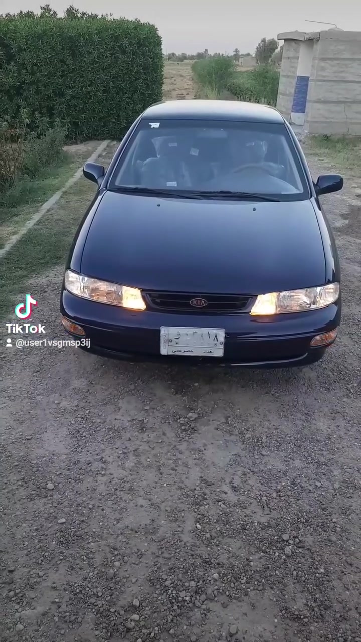 كيا سيفي للبيع موديل 95 مكان السياره بغداد ابو غريب /***********/ ***********
