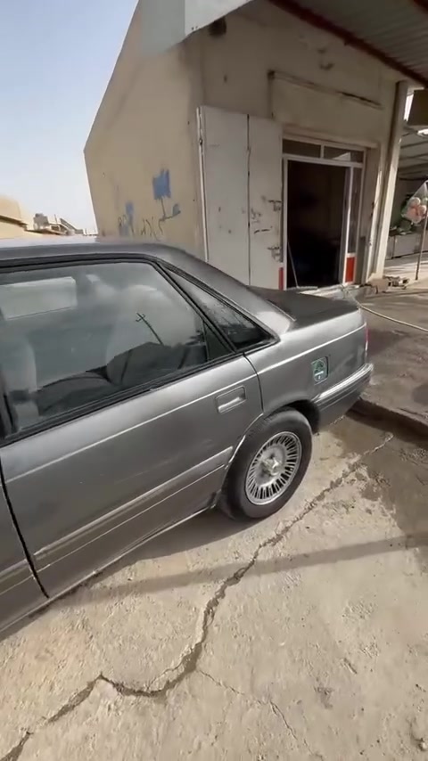 ***********
