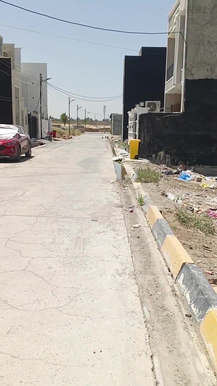 قطعة ارض للبيع ع كورنيش سند 25 ملك صرف..  تبعد ع شارع الكورنيش ٥٠ متر
المساحه 220 متر .  . سعر المتر 900.. للاستفسار الاتصال***********..
