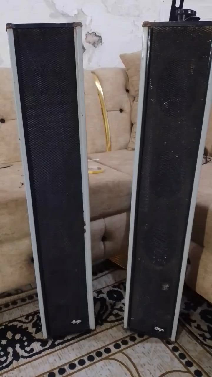 سماعات ارتفاع متر هندي ..كل تك بي ٤ سماعات التفاصيل بالفيديو ..السعر ٦٥ الف ويه التوصيل ***********
