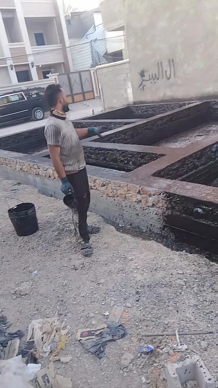 أعظم سبب للتوفيق والرزق ليس ذكائك ولا شهادتك ولا علاقاتك أيًا كانت.. بل نيَّتك الطيِّبة الخالصة لوجه لله هي التي تفتح لك أبواب الرزق والتوفيق من حيث لا تحتسب.. النوايا الطيبة تُرتِّب لصاحبها أجمل الأقدار.. فسعادة الآخرين لن تأخذ من سعادتك، وغناهم لن ينقص من رزقك، وعافيتهم لن تسلبك صحتك، فكن صاحب نيَّة طيِّبة وأثر طيب بين الناس."
بسم الله والصلاه والسلام على رسول الله 
عملي في قضاء هيت منطقة (بصاير)تم تزفيت قطعة أرض ماده القير قاطين القاط الاول اساس وبعدها القاط الثاني ثخين جير جبهه هذه العمل بأداره واشراف  شركة أدم للعقار  بأداره الاخ عمر اسماعيل ابو عبودي 
✅ مستعدين لتزفيت القطع الأراضي والرباطات والجدران والارضيات من الرطوبه الارضه 
✅ وتقيير الاسطح والمباني الحكومية وتقيير احواض الماء من الرطوبه 
✅وعمل ماستك السطوح وتصليح الماستك القديم كوي واضافة 
✅وعمل الباد السعودي 
✅وعمل الايزوكام الدرجه الاولى عازل حراري 
✅وعمل الماده البيضاء للاسطح بكافه انواعها شبكه او بدون شبكه عازل حراري 
📍كادر عمل متكامل لكافة الأعمال تزفيت وتقيير الاسطح وعمل الماده البيضاء للاسطح وعمل الايزوكام الدرجه الاولى بأنسب الاسعار 
📞الاتصال والاستفسار     ***********    ابو آدم المحمدي
