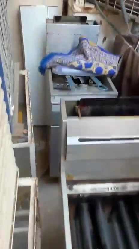 غراض مطعم كامل للبيع نضاف كلش