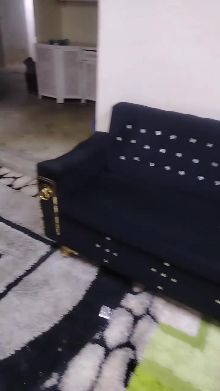 سلام عليكم
للبيع ٧ متر السعر 👈 ١٢٥ الف👉 
كركوك حي العسكري ***********
