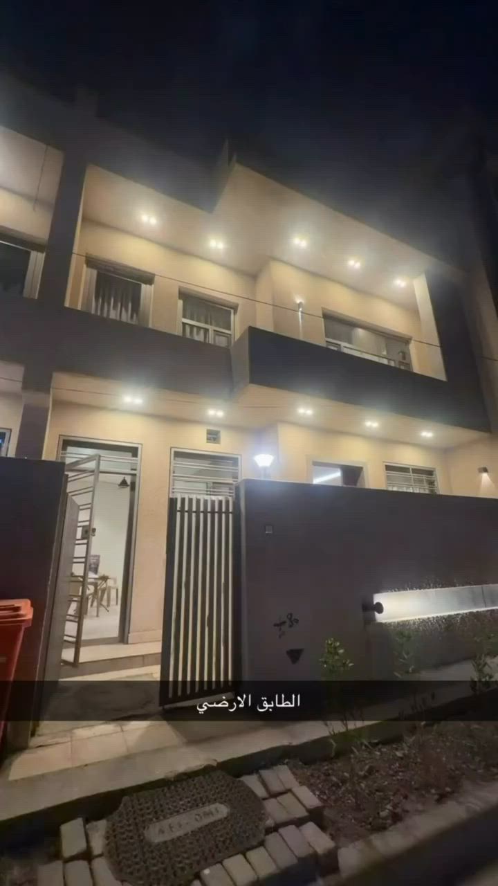 دار ٧٥ متر واجهة ٧ ونص نزال ١٠ بناء ٢٠٢٣ بناء درجه اولى طابوك احمر مع ارضيات مرمر وبسعر مناسب مقارنه بالسوك للاستفسار مكتب الريان للوساطه العقاريه
***********
عنوان المكتب محله ٧١٠ شارع دائره الكهرباء مجاور ثانويه بدر الكبرى
