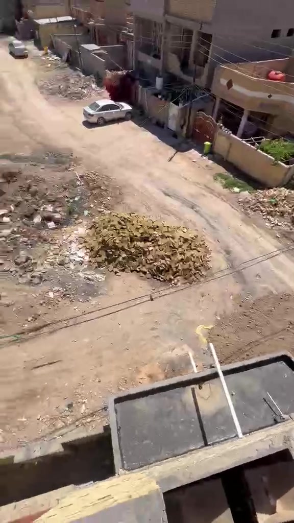 ✨ شغلنا يتكلم عن نفسه ✨
نقدم لكم أفضل خدمات تطبيق السطوح باستخدام الفرشي والشتايكر بأعلى جودة ودقة في التنفيذ 🎨

🔹 عزل وحماية السطح من الرطوبة والتسريب  
🔹 استخدام مواد قوية ومضمونة تعيش لسنوات  
🔹 تنفيذ نظيف ومرتب بأيدي خبرة  
🔹 أشكال حديثة ولمسة جمالية تضيف فخامة للمكان  

نشتغل بكل أمانة واهتمام بالتفاصيل، وهدفنا رضاكم أولاً وأخيراً 🙏

📩 للحجز والاستفسار راسلنا على الخاص  
📍 الخدمة متوفرة داخل بغداد / بابل / كربلاء / الديوانية
بأدارة 
محمد رشيد
ليث رشيد   لستفسار على الأرقام التاليه *********** او *********** 

#عزل_سطوح #فرشي #شتايكر #تشطيبات #خدمات_عام
