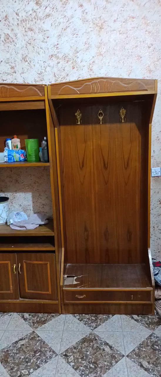السلام عليكم غرفة نوم مستعملة للبيع السعر 350 بيها مجال اتصال على الرقم ***********
