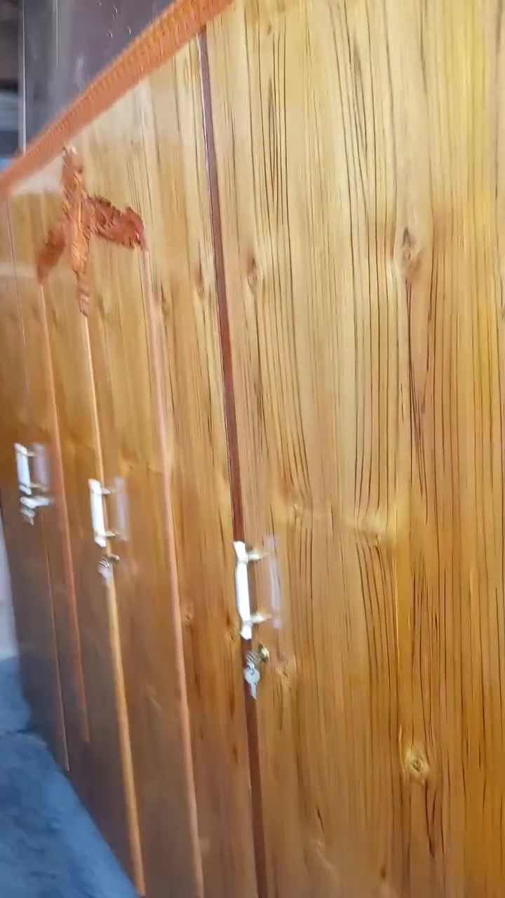 قنصور ٤ابواب ثقيل نظافه فول باب الجديد مجاور نادي الفتوه الرياضي محلات عمر رمزي للاستفسار
***********
***********

