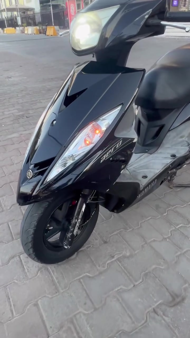 جيتي ار (GTR) نظيفة  وبرغي واحد ما مفتوح بيها كلها بلادية ومكفولة كفاله عامه قبل 3 اسابيع منزلها. من الرمبة السعر. 1375,000 وبيها مجال بسيط مكاني البلديات حي التراث *********** للتواصل واتساب فقط
