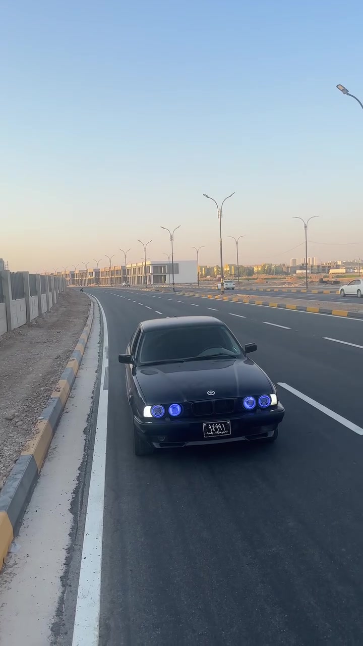 ٥٢٠ گێر عادی ١٩٩٤ ماشاللای خوای لێبێ  هەموو شتی مەزبوتە ئارم بلاستیکی سلێمانی بەشەرت لەسەر ساغی بۆیاخە بێ دەعم و لێدراوە سعریشی ٤٥ و معامەلەیە برایانە
شوێن :کەلار
ژ.م ***********
