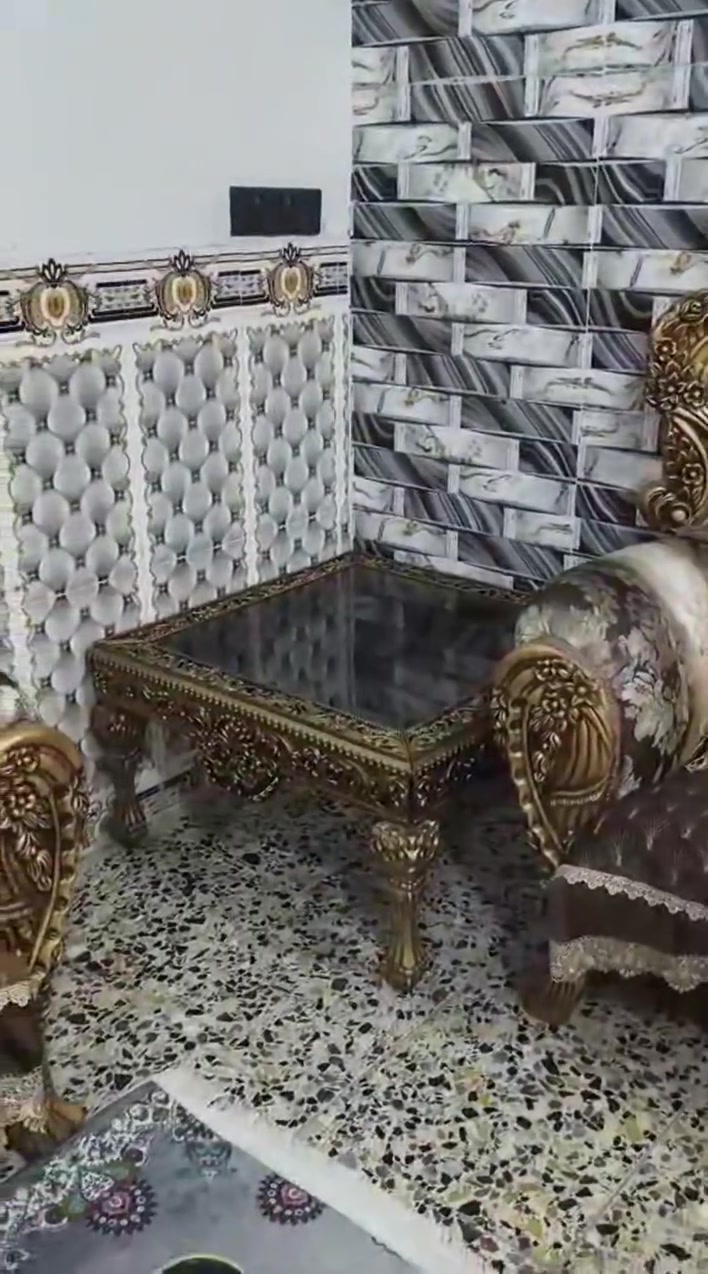 تخم ملكي زان مصري 10 مقاعد مع سيت طبلات 3 نضافه90/100 نضيف جداا ب 550  وبيه مجال بسيط مكاني بغداد  المشتل شارع المطبك قرب مجلس بلدي رقم لاتصال 
***********
