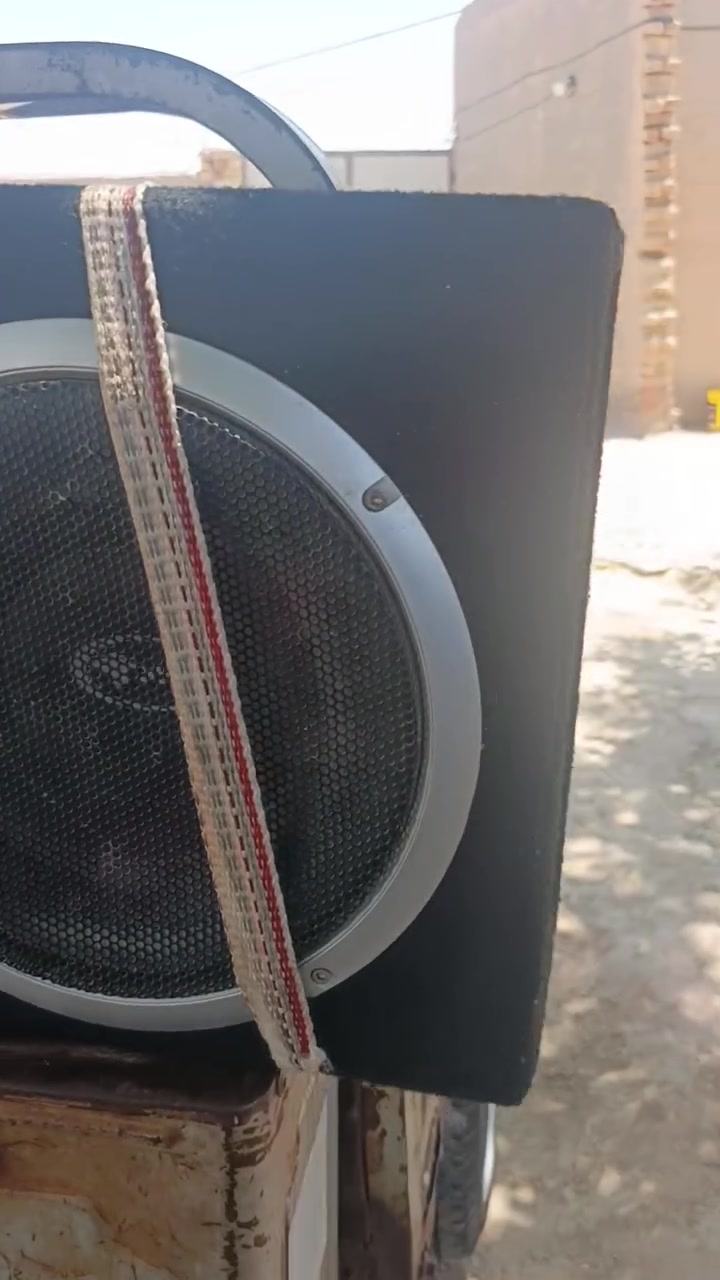 سلام عليكم شباب مضخم جديد شرط للبيع مكان ابو الرميثه شراي خابرني بخير ويتدل ***********
