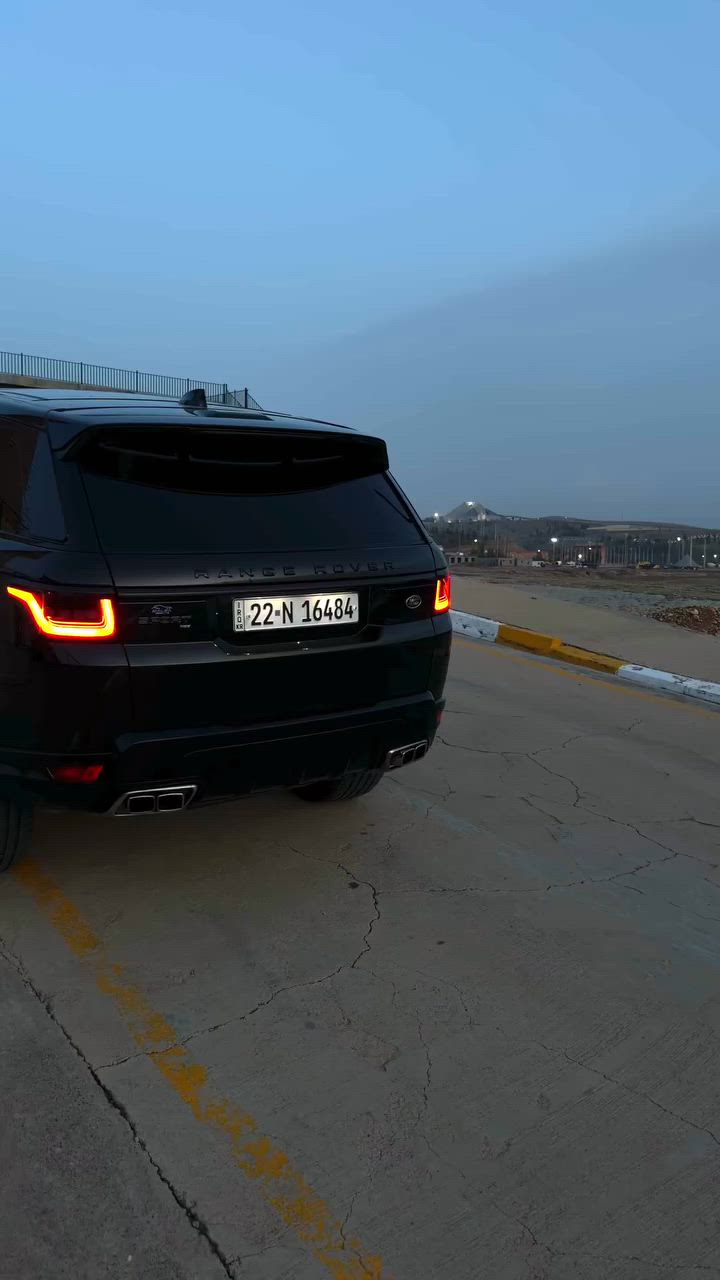RANGE ROVER SPORT HSE 2022

انظف رانج روفر سبورت 2022 كلين تايتل للبيع

السيارة نظيفة جداً وبدون أي حادث أو ضرر ولا حتى شخط واحد بعدها بحالة الوكالة 

Electronic Air Suspension

Apple Carplay

نظام تعليق هوائي إلكتروني 

دوسات كهربائية

سستم اكزوز فخم

مواصفات HSE المعروفة

داخل أحمر جلد

مقاعد تدفئة وتبريد

بانوراما 

كاميرات 360 

نظام صوت Meridian

وبقية مواصفات الراحة والفخامة المعروفة بهالفئة

ماشية 80 ألف مايل فقط

وبيها سيرفس كامل من الوكالة بدون أي نقص أو صرف

السيارة وياها كتاب تظليل رسمي من مرور أربيل صالح لمدة سنة التظليل 80%

التحويل مباشر وسونار موجود

السيارة موجودة ببغداد او أربيل

للتواصل 

***********
