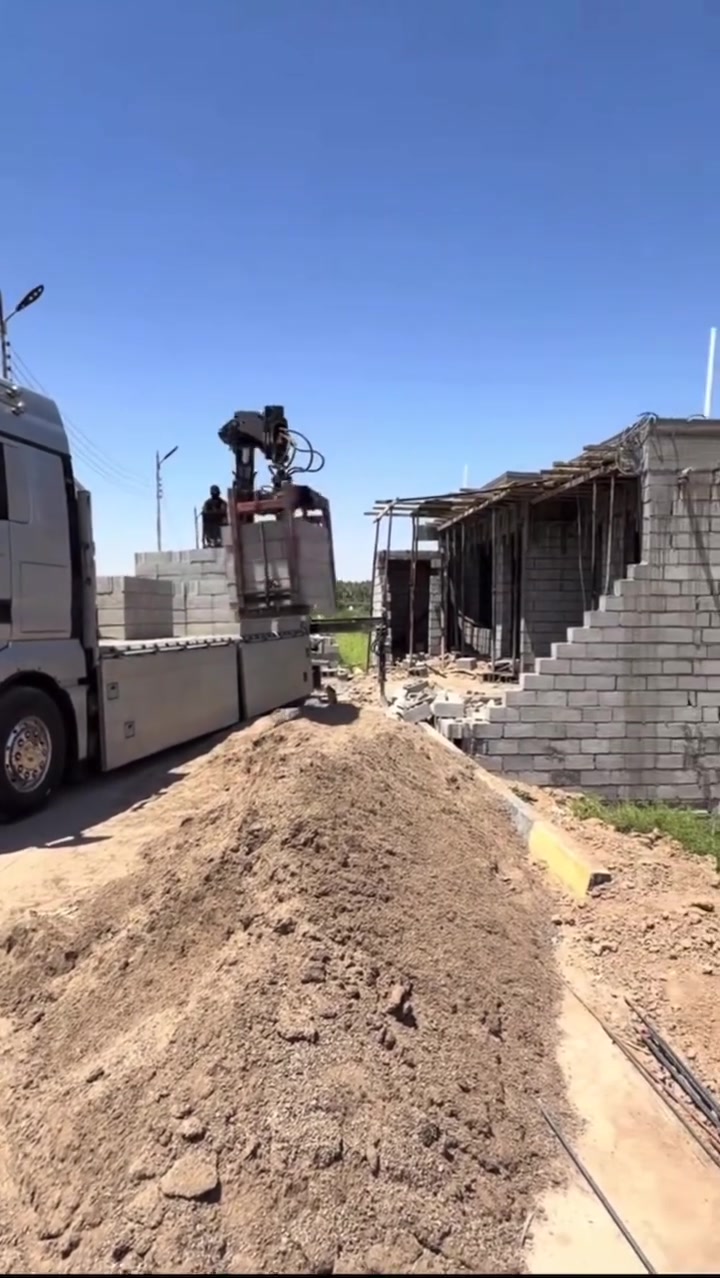 🚛 كرين لنقل البلوك وخدمة التصعيد 🚧
نوفر لكم خدمة نقل البلوك بسرعة وأمان إلى جميع المناطق، مع خدمة التصعيد والتنزيل بواسطة كادر متخصص.
✅ نقل البلوك بجميع أنواعه
✅ خدمة التصعيد للمنازل والمشاريع
✅ الالتزام بالمواعيد
✅ أسعار مناسبة ومنافسة
✅ خدمة سريعة وموثوقة
📞 للحجز والاستفسار تواصلوا معنا الآن.
*********** 

خدمتكم شرف لنا، ونسعى دائماً لتقديم أفضل الخدمات بأعلى جودة.
#كري_بلوك #نقل_بلوك #تصعيد_مواد_البناء #مواد_بناء #مقاولات #بناء #اعمال_انشائية #ديالى #العراق #خدمات_نقل #كري #بلوك #مشاريع_سكنية 🚛🏗️
