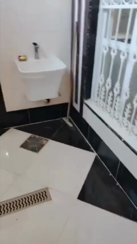 ‏@رضوان للعقار:السلام عليكم ورحمه الله وبركاته مثل مشوفون كدامكم بلفديو بيت للبيع المساحه 150 م طابو زراعي سند 25 جديد بناء 2024 يتكون من : غرفه نوم ، صاله كبيره ، استقبال ، مطبخ ، حمام داخلي ، حمام خارجي عدد 2 ، طارمة منور وبيتونة جبيرة وحمام فوك. البناء صافي 100 والحديقة جانبية 50متر. بناء درجة اولئ من كهرباء وصحيات كلة امل الشريف خلاطات دفن بورسلين ثقيل سيراميك الحمامات والمطبخ ارقة نوعية يصلح دار للسكن او للزوار قريب على طريق الزوار مقابليل تيل 131 العنوان : كربلاء/ قرب جامعة كربلاء فريحه / بجهة مدينة الزاىرين منطقة اللايح يبعد عن الشارع العام 700 متر وعن الحرمين 5 كيلو السعر 70 مليون وقابل للتفاوض بلاش والله الله يرزق الجميع
***********/ابو رضوان
***********/سيد امير
‏@رضوان للعقار:السلام عليكم ورحمه الله وبركاته مثل مشوفون كدامكم بلفديو بيت للبيع المساحه 150 م طابو زراعي سند 25 جديد بناء 2024 يتكون من : غرفه نوم ، صاله كبيره ، استقبال ، مطبخ ، حمام داخلي ، حمام خارجي عدد 2 ، طارمة منور وبيتونة جبيرة وحمام فوك. البناء صافي 100 والحديقة جانبية 50متر. بناء درجة اولئ من كهرباء وصحيات كلة امل الشريف خلاطات دفن بورسلين ثقيل سيراميك الحمامات والمطبخ ارقة نوعية يصلح دار للسكن او للزوار قريب على طريق الزوار مقابليل تيل 131 العنوان : كربلاء/ قرب جامعة كربلاء فريحه / بجهة مدينة الزاىرين منطقة اللايح يبعد عن الشارع العام 700 متر وعن الحرمين 5 كيلو السعر 70 مليون وقابل للتفاوض بلاش والله الله يرزق الجميع
