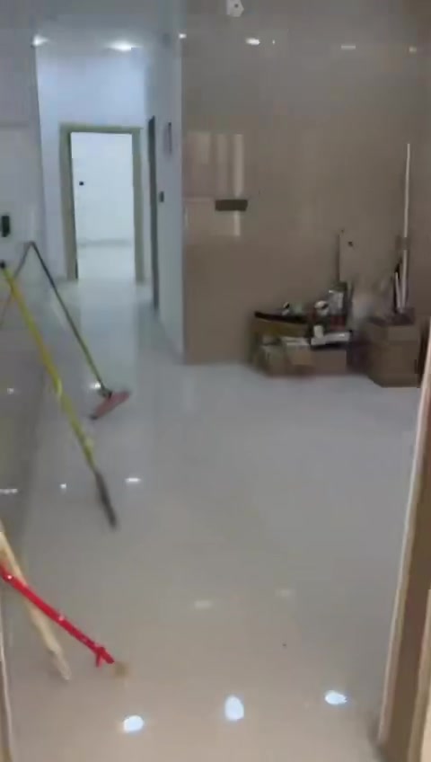 شقه للأيجار بالأداره المحليه  للتواصل ***********
