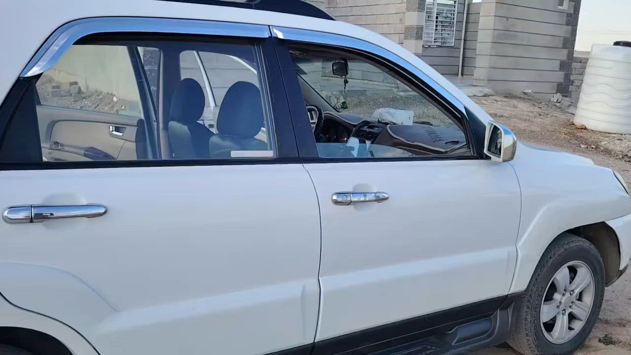 سلام عليكم كيا سبورتج للبيع موديل2010 سياره خليجي بدون صبغ كفاله رقم السياره نينوى بأسمي شرط التحويل  سلايت كامره  شاشه كبيره  محرك 2000 دوش مكان السياره نينوى النمرود الرق ‭***********3
السعر125 وبيه مجال سنويه لغاية ٢٠٣١ هزه جديد
