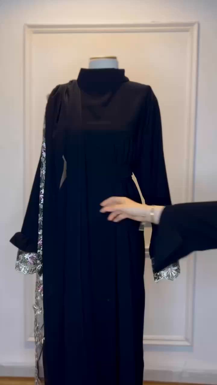 السلام عليكم عرض جديد وحصري للنساء وصل الترند الصيفي الجديد للبنات فستان اسود قرب شهر محرم الحرام الخامه اسود خامه دبي القياسات 44 42 46 48 40 38 السعر 35 الف توصيل البصرة 5 الف المحافظات توصيل 8 يتوفر للبيع جمله ومفرد لأصحاب المحلات التجارية والمولات الحجز والمراسله علي الخاص او واتساب ***********
شنو اسم/موديل الفستان بالضبط؟ وهل هو طويل لو ميدي وشكل القصّة شنو؟: 
فستان اسود موديل كوش طويل 
الخامة "دبي" تقصدين بيها شنو بالضبط؟ وهل هي سميكة لو خفيفة ومبطنة لو لا؟: 
خامه دبي صيفي 
شلون المقاسات 38 إلى 48؟ إذا ممكن تذكرين لكل مقاس شكد يناسب من وزن أو خصر/صدر.: 
القياسات 44 42 46 48 46 44 42 
منو هو موقعك بالضبط بالبصرة؟ وأي منطقة حتى الزبون يعرف وين يستلم أو يراجع.: 
الموقع البصرة توصيل البصره 5 الف توصيل لجميع المحافظات التوصيل 8 الف للبيع جمله ومفرد لأصحاب المحلات التجارية والمولات 
أكو تبديل أو استرجاع إذا القياس ما ناسب؟ وشكد مدة الحجز قبل الإرسال؟: 
متوفر تبديل واذا مو نفس الموديل يرحع 
