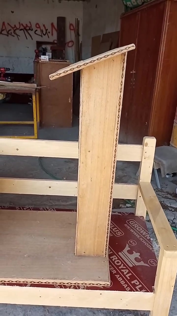 #محل #المصطفى #لنجارة 
 
#ابواب 🚪
#بوفيات 🪞
#كناتير 
#جرابي 🛏️
عنوان نجف زراعي شارع الزرگة عامود 130
***********📞
