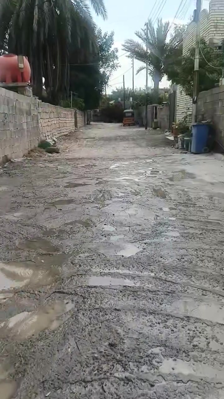 دار للبيع حي نصر شارع الأول بل أخير قريب على السياحي زراعي المساحة 100 متر كامل وجديد السعر 58 وبي مجال للاستفسار الاتصال واتساب فيس بوك ***********
