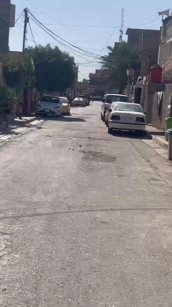 بيت  البيع في منطقة العبيدي قرب شارع العام 
البيت طابقين جاهز يحتوي ثلاث غراف +صحيات
مساحه١٢٠ م طابو سند 25 البيت فارغ غير مسكون كامل ماء +كهرباء  الموقع العبيدي قرب شارع العام 
رقم الهاتف ***********
