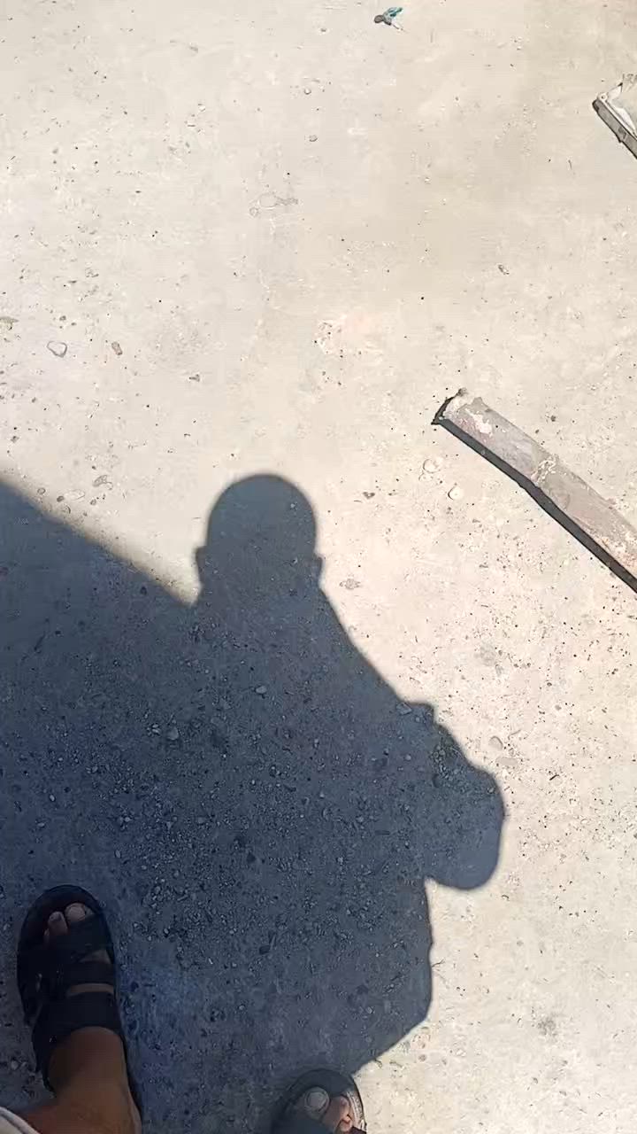 من رخصت لدمن عندي محرك ونجي ديلكو ناعم لبيع كامل ضفيرة وعقل كامل بدون كير جان مشدود عليهة كير عادي لبيع بيهة بخار فقط لا صوت ولا دخان سعر 450وبي مجال مكاني بغداد ابو غريب ***********
