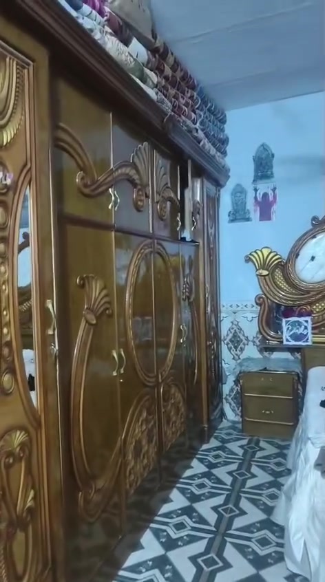 غرفه للبيع السعر مليون وبيها مجال
***********
