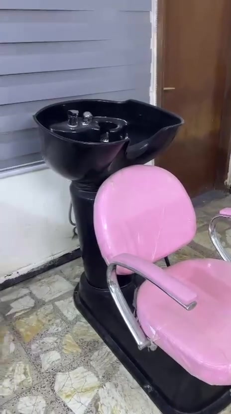 أغراض صالون استعمال قليل للبيع ..شلعة وحدة للاستفسار .***********
