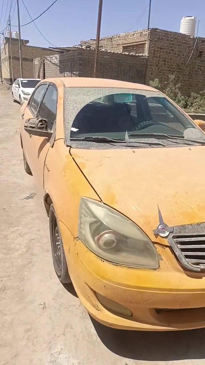 سلام عليكم سياره جلي موبل محور كير ومكينه 1600 خير من الله  لا تبخير ولا تنقيص نكره  سويج  سياره كشرتها حلوه شوفت عينك رقمها احمر ميسان راعيها موجود وابو الوكاله هم موجود سياره حداديه ٥٠ بلميه تخم تاير وتخم ويل جدد توني شادهن  هيئه والغرامه عل مشتري 
سعر ١٧ وبيها مجال  ***********
