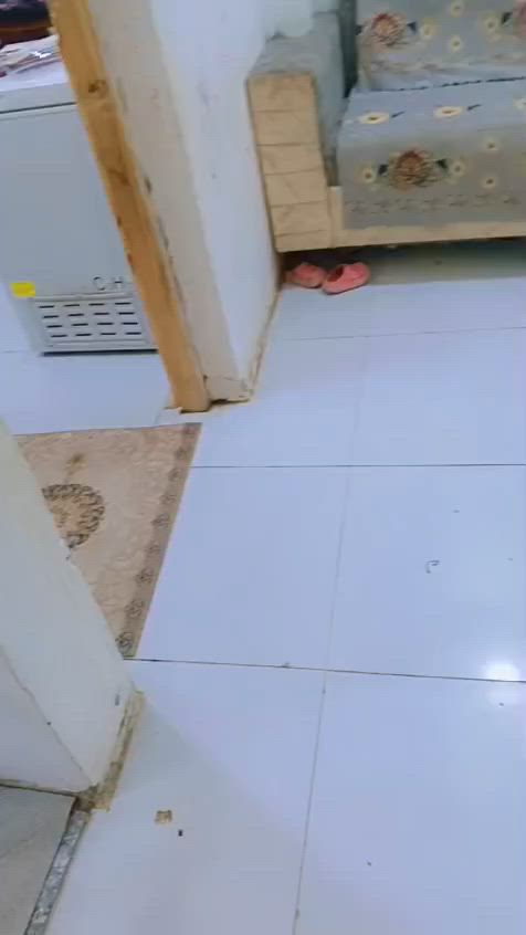 السلام عليكم  .. بيع مستعجل 

متوفر بيت للبيع مساحه 150 م  العنوان السبل قرب البوابه الفرع الاول ثاني بيت، راعيه مستعجل ع البيع الاستفسار اكثر الاتصال عبر الهاتف ***********
