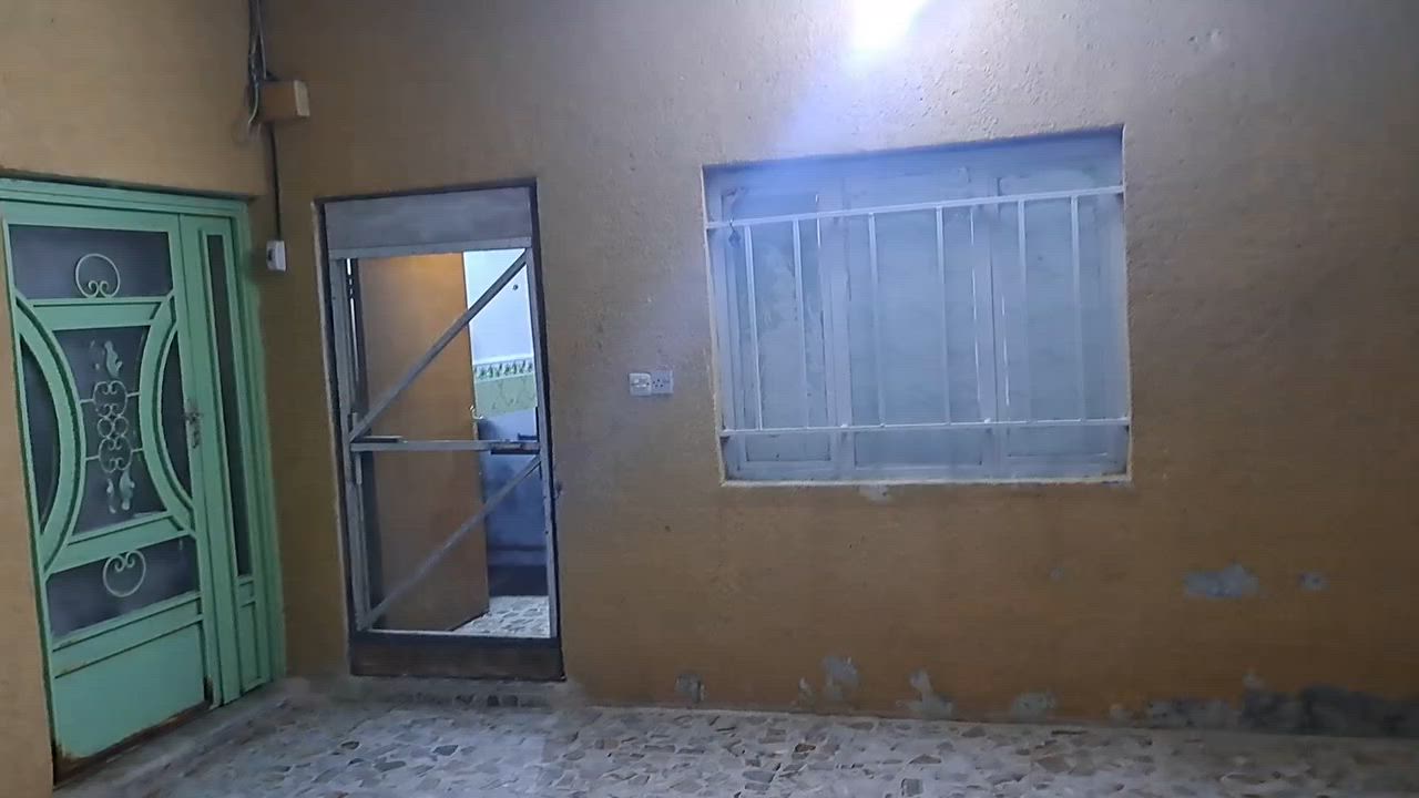بسم الله الرحمن الرحيم اللهم صل على النبي محمد آل محمد يعلن حاتم كريم الجليباوي للعقار للعقار دار طابو زراعي سكني للبيع للبيع قضاء بدرة الزراعي 
السعر جدا مناسب ٣٩مليون خدمات ماء كهرباء مجاري مقبل على تبليط للإستفسار الإتصال *********** ***********

