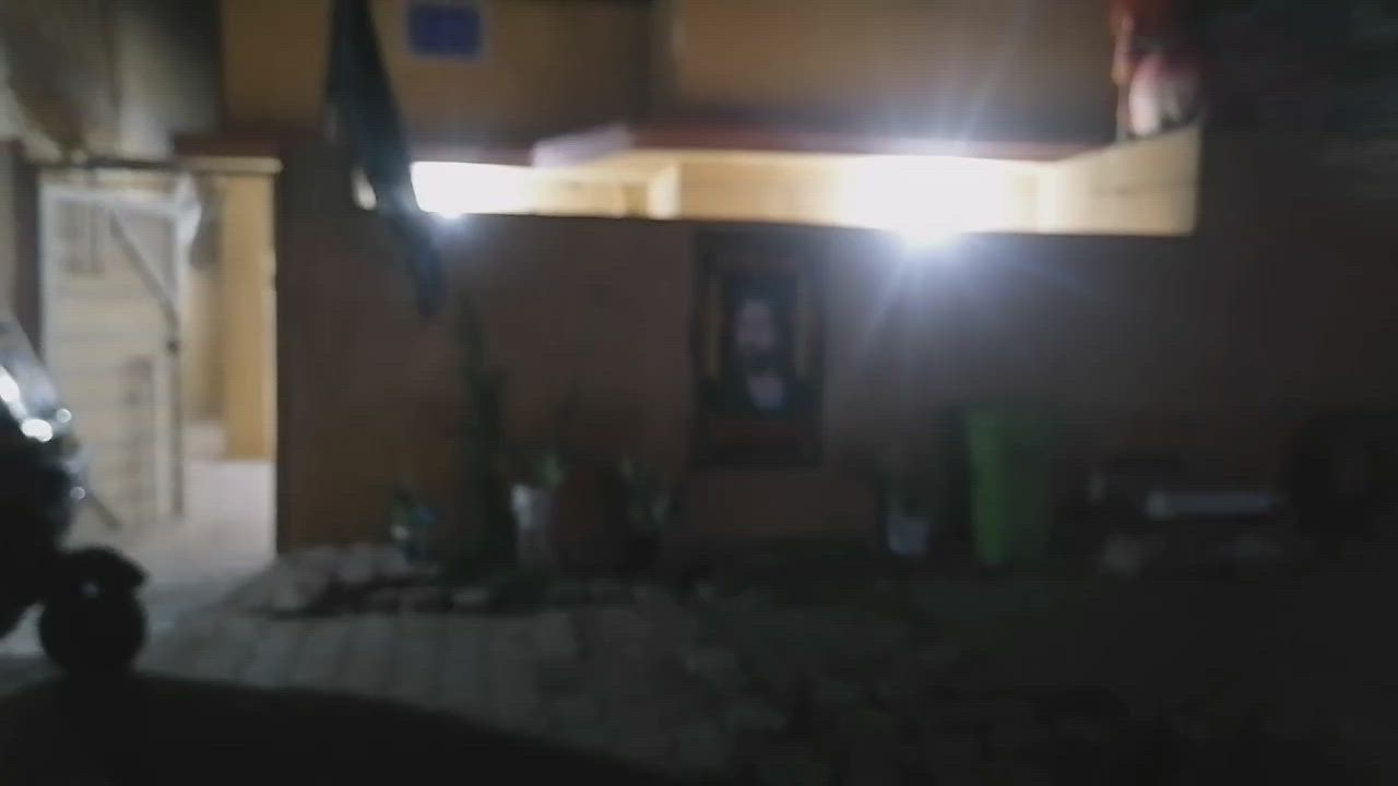 سلام علیکم بیت للبيع م٢٠٠متر حي الحوراء خلف الشيرازي مباشرتن***********
