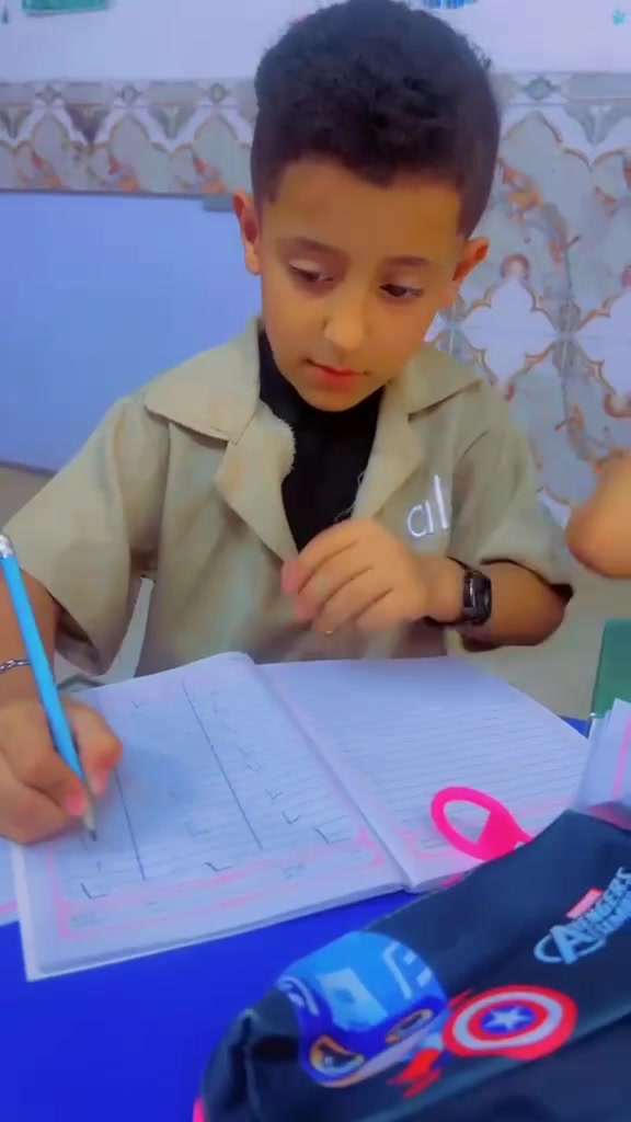 🚀 النجاح لا يبدأ في الصف الأول... بل يبدأ قبل أن يدخله الطفل. 📚

كل التوفيق لأبطالنا الصغار... والقادم أجمل بإذن الله. 

 

🚌 يتوفر خطوط نقل للمناطق المجاوره 

🤩 يتوفر نظام الاشتراك حسب عدد الايام 🌹

الثعالبة الـ6000 شارع محطة الوقود مجاور أسواق بغداد روضة وحضانة سنافر الثعالبة الأهلية 

📞 للتواصل والاستفسار:*********** 

📌 تابعونا لتكونوا جزءًا من رحلتنا التربوية، ولتتعرفوا على رؤيتنا ورسالتنا وأهدافنا التي نطمح لتحقيقها معكم.

خطوة طفلك الأولى تبدأ من حلمه الأول 🌱

#روضة وحضانة سنافر الثعالبة الأهلية
