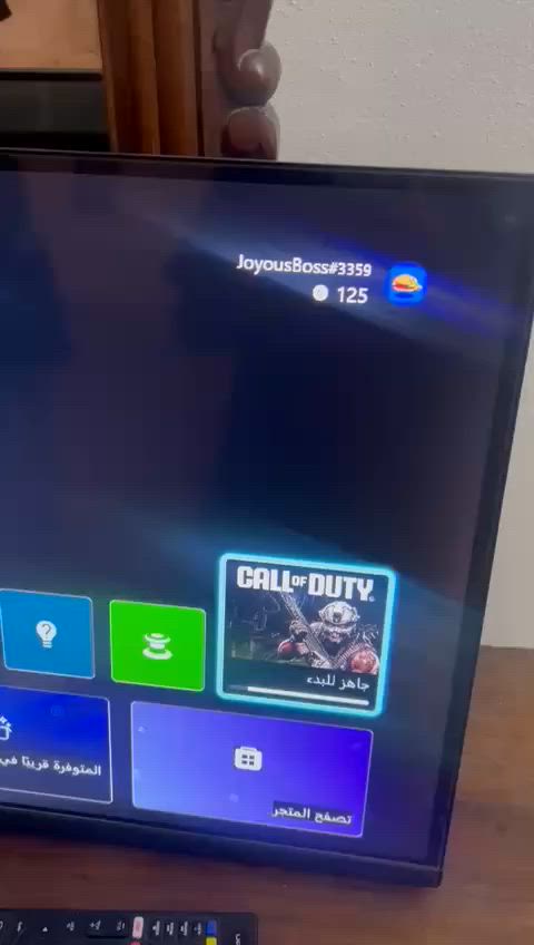 اكس بوكس سيريس اس كامل ملحقات  هارد تخزين ١تيره hdd مبرد هوائي شغال ١٠٠/١٠٠ما مفتوح لوك 

***********
