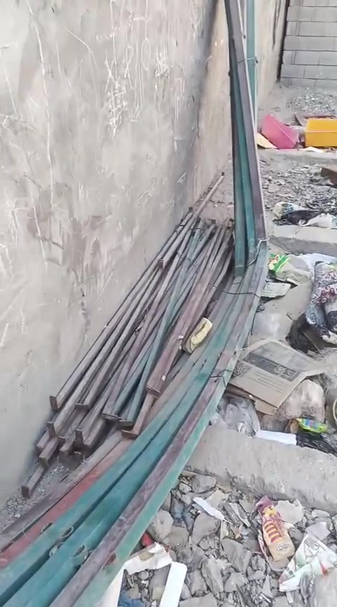 السلام عليكم متاح اللبيع جادر اربع خانات النوعيه شبح يصلح موكب السعر 500   وبي مجال امكاني بصره الحيانيه تصال ***********
