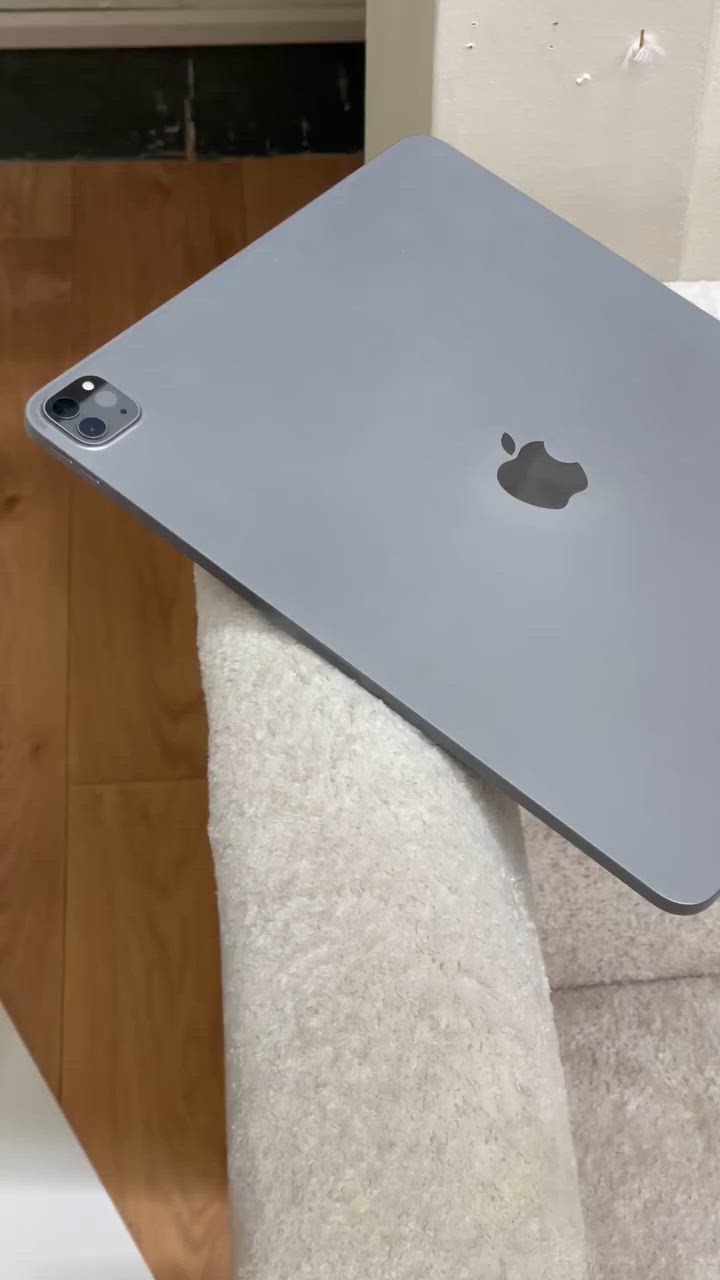 اخوان هذا الوحش للبيع
Ipad 12.9
2023 جيل سادس
معالج M2
256GB
مابي ولا شخط وكل ملحقاته وياه
بطاريته %89
دورات الشحن 222
مكاني نجف السعر 1,350,000 دينار عراقي


**إذا كنت صاحب هذا الإعلان وتريد حذفه لأي سبب، رجاءا أرسل رسالة إلى الدعم الفني**