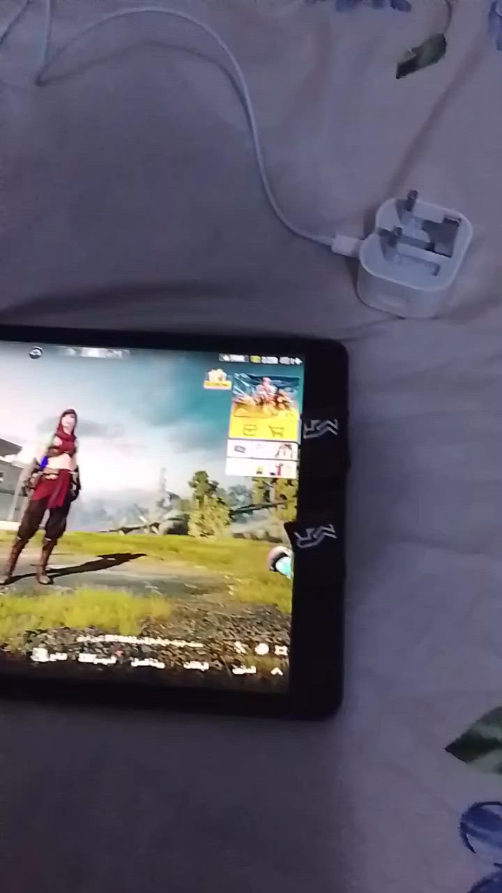 يا الله . ايباد ابل 8 ذاكره 128 . ايباد نضيف ما داخل تصليح ولا بي شخط ابد نضيف محافض علي . ركز مع حساب ببجي قديم سكنات نادره وكونكر زيزن ١٢ ام فور ثلجي . . للبيع السعر ٢٥٠ قفل مكاني ديالى  توصيل ما عندي رقم الهاتف ***********

