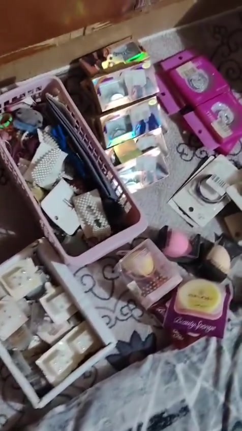 عندي اغراض مال تصفيه محل للبيع شراء يجيني ارخص لو يخابر على هذا الرقم***********
