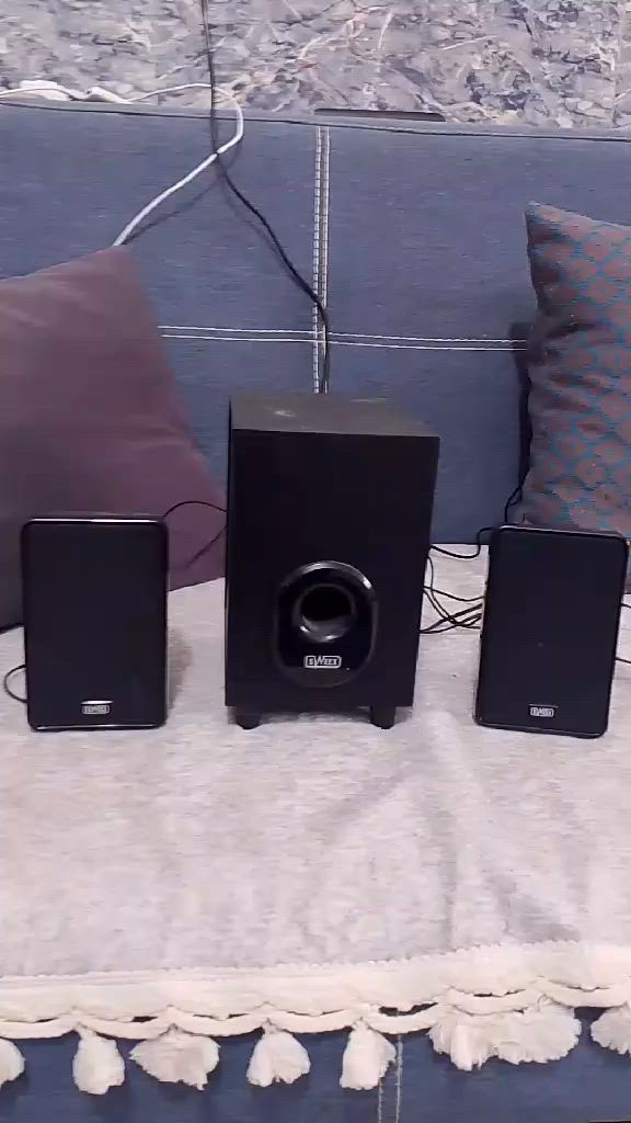 مضخم صوت باله اوربي.. ماركة سويكس .. جدا نظيف.. السعر 25..توصيل كافة المحافظات @إشارة


**إذا كنت صاحب هذا الإعلان وتريد حذفه لأي سبب، رجاءا أرسل رسالة إلى الدعم الفني**