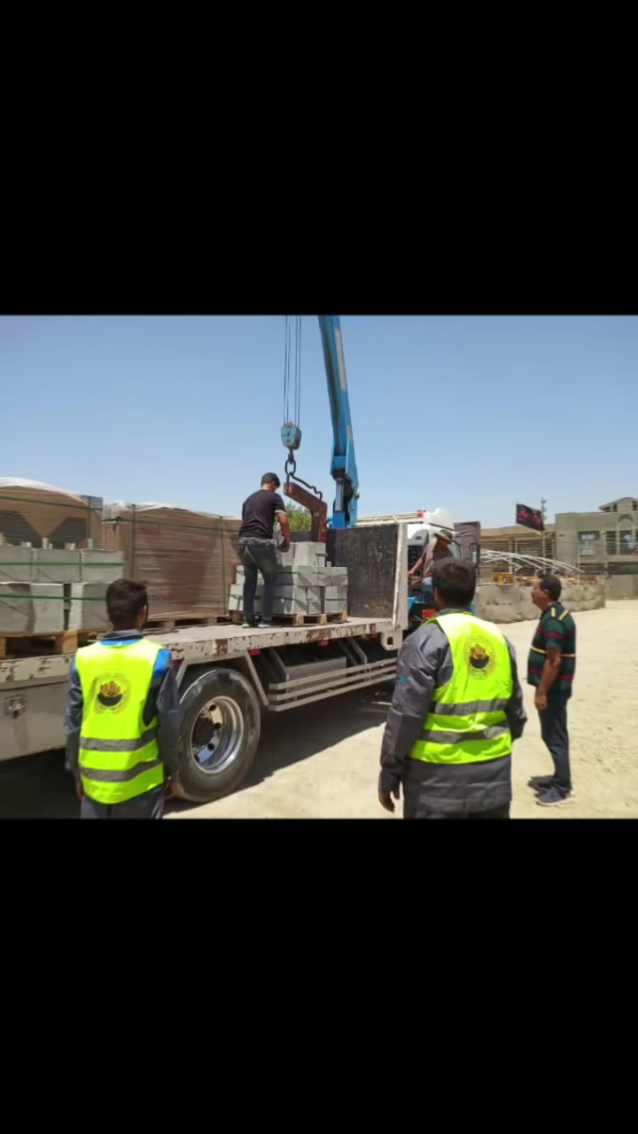 جانب من اعمال شركتنا⚡
شركة الزمردة للاستثمار والتطوير العقاري  ☀  في تنصيب منظومة متكاملة ( 120 أمبير ) لإحدى الدوائر الحكومية في بابل 

🌈 استمتع بطاقة مستقرة وتشغيل متواصل بمنظومة عالية الاعتمادية، مصممة لتلبية احتياجات المنزل أو المشروع بكفاءة عالية.

💡 الحل الأمثل لمن يرغب بالاستفادة من خزن الطاقة واستمرار التشغيل حتى أثناء انقطاع الكهرباء.

📞 للاستفسار والحجز تواصلوا معنا:
***********
***********

📍 العنوان: حلة – شارع 60 – عامود 273 – مجمع الزمردة – الطابق الأول.

✨ معنا اختر الجودة والثقة مع منظومة تجمع الأداء القوي، الاعتمادية، والضمان في حلٍ واحد.
