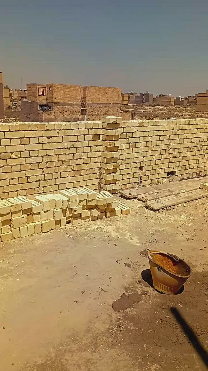 السلام عليكم يوجد كادر بناء مصري شغل درجه اولى تسليم مهندس اسعار مناسبه للجميع رقمب***********
