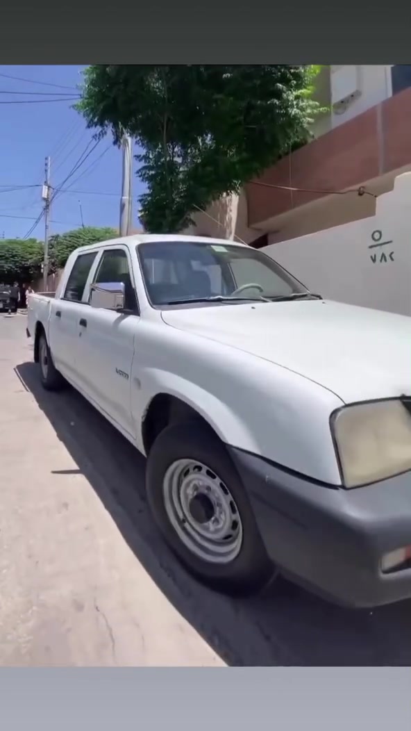 مستەر بۆشی بۆ فرۆشتن ٢٠٠٣ ئاڕم سلێمانی بەشەرتی گێڕومەکینە سەیارەکە توندوتۆڵە ماشااللەی لێبێت پاکو خاوێنە سعروکەی ٥٥ مەعامەلەیەکی برایانە ژمارەی خاوەنی ***********
